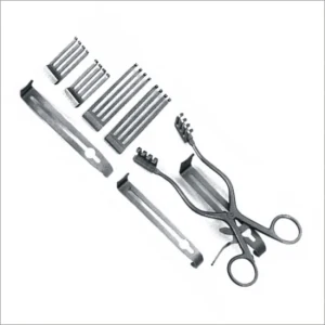 Henly Retractor